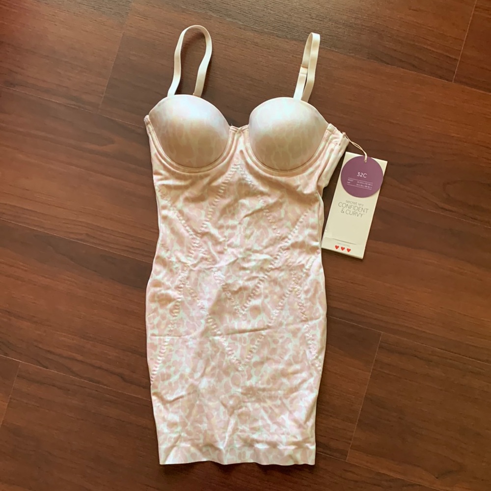 Victoria’s Secret Cupped Shaping Slip